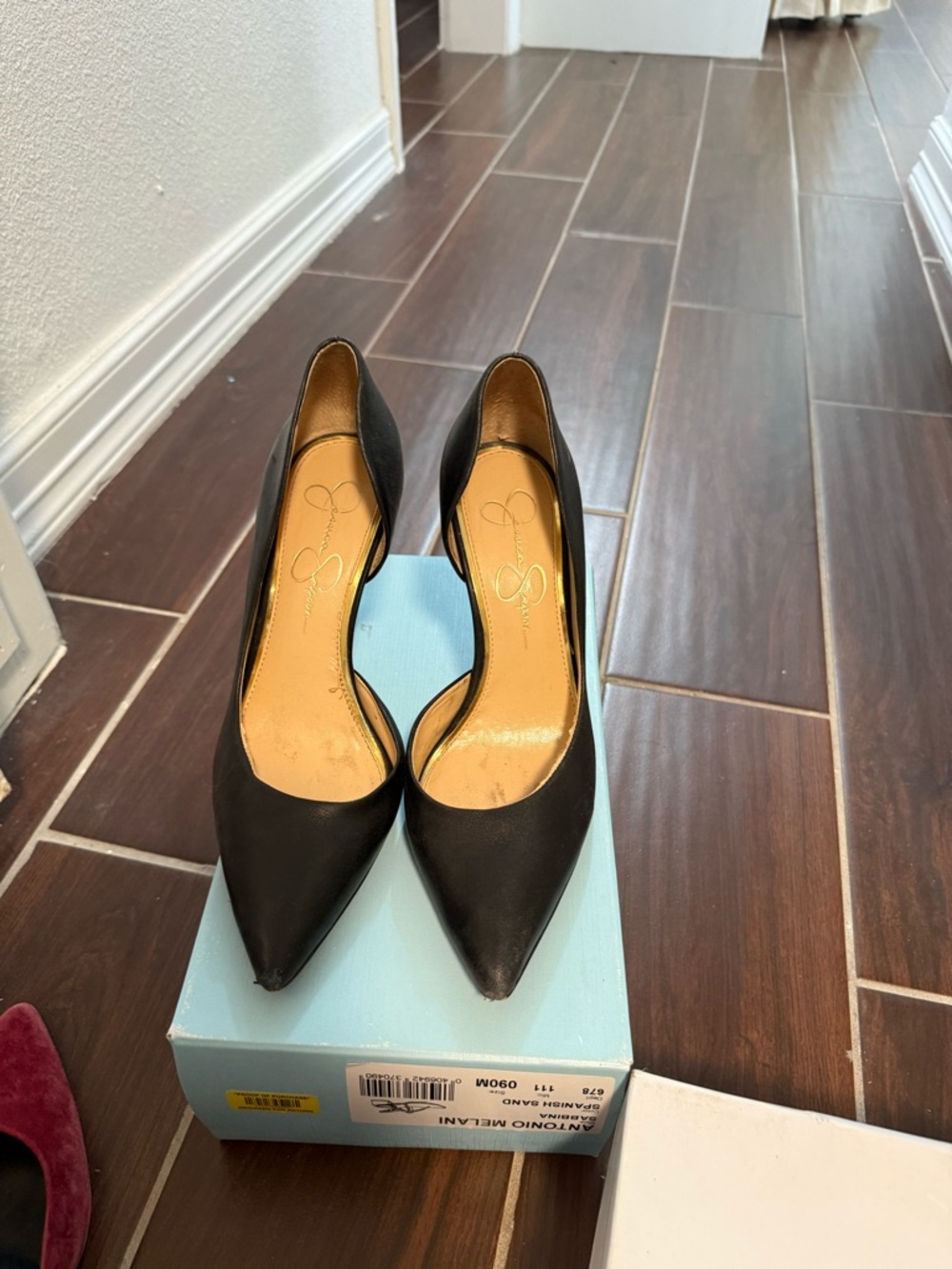 Jessica Simpson Black Pointed Toe Pumps